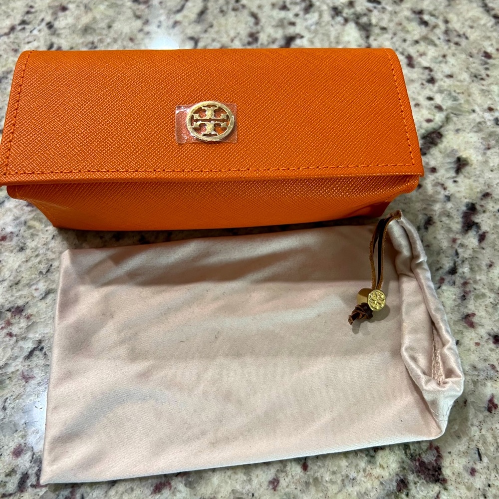 😍Orange Tory Burch hard eyeglass case with soft drawstring bag